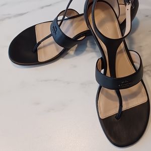 LIKE NEW Coach Vienna Black Leather T-Strap Sandals